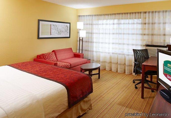 Courtyard Paducah West Hotel Quarto foto