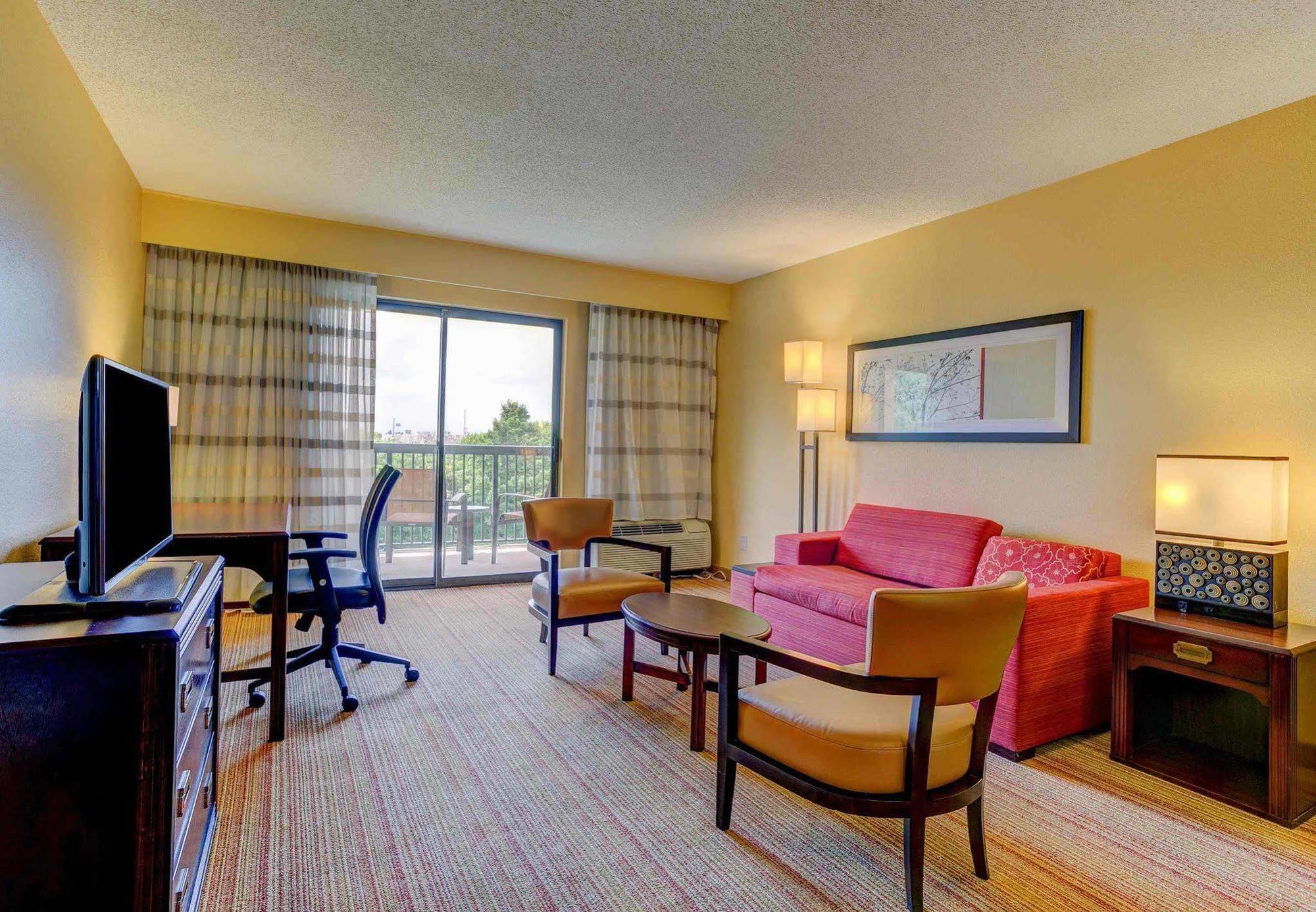 Courtyard Paducah West Hotel Exterior foto